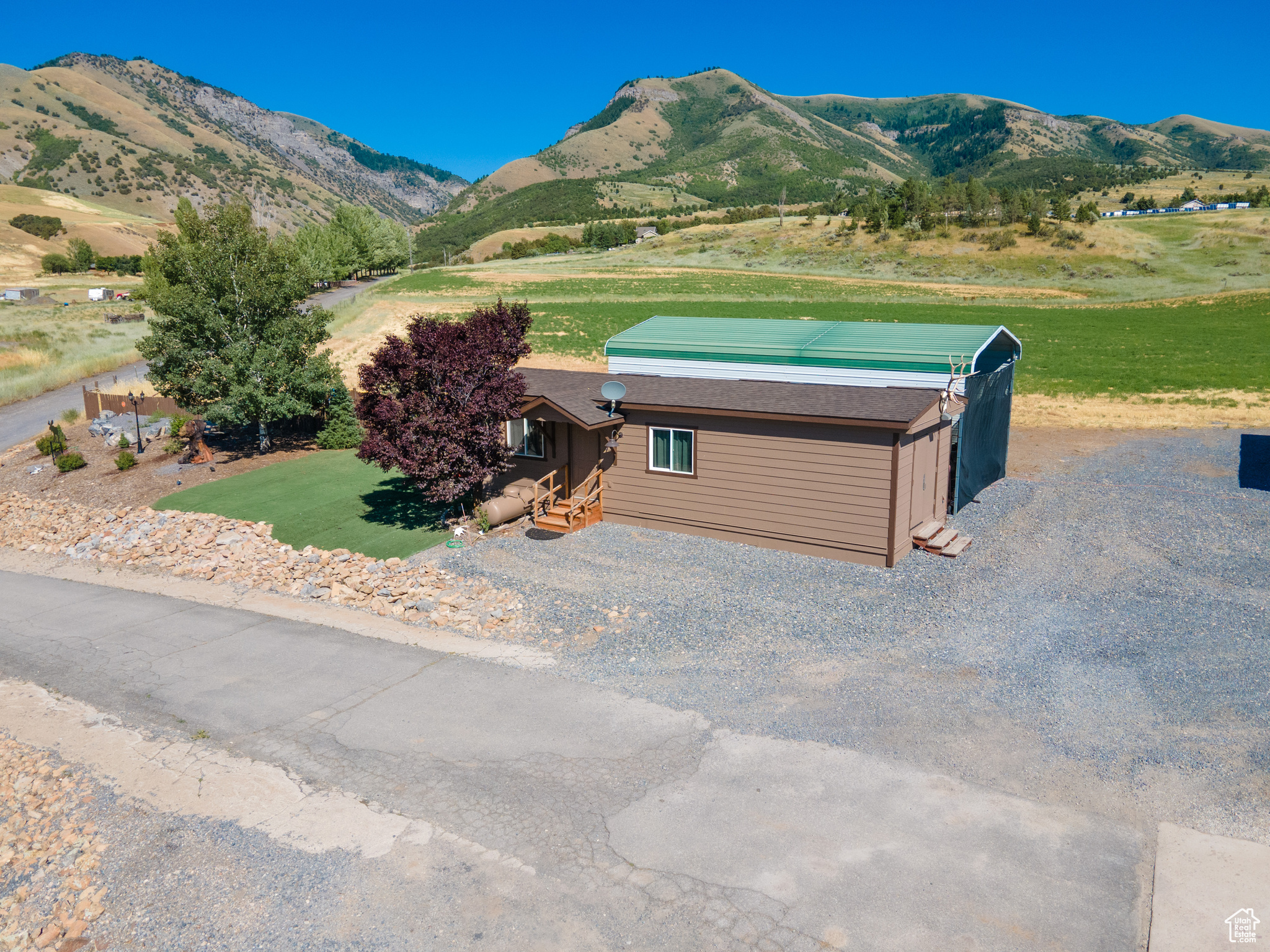 8800 S 1220, Paradise, Utah image 37