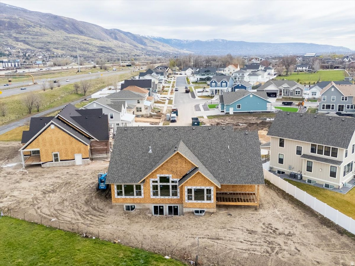 MOUNTAIN VIEW ESTATES - Residential