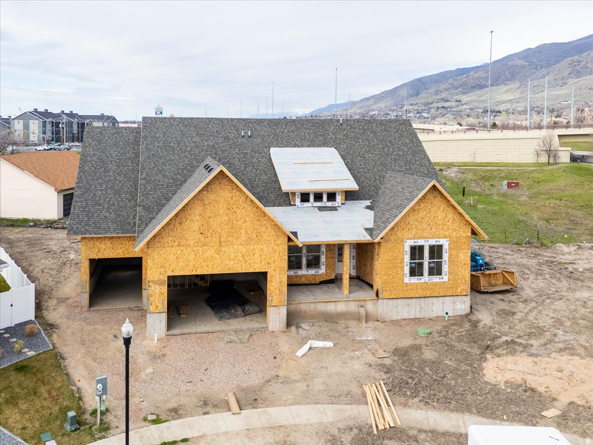 MOUNTAIN VIEW ESTATES - Residential