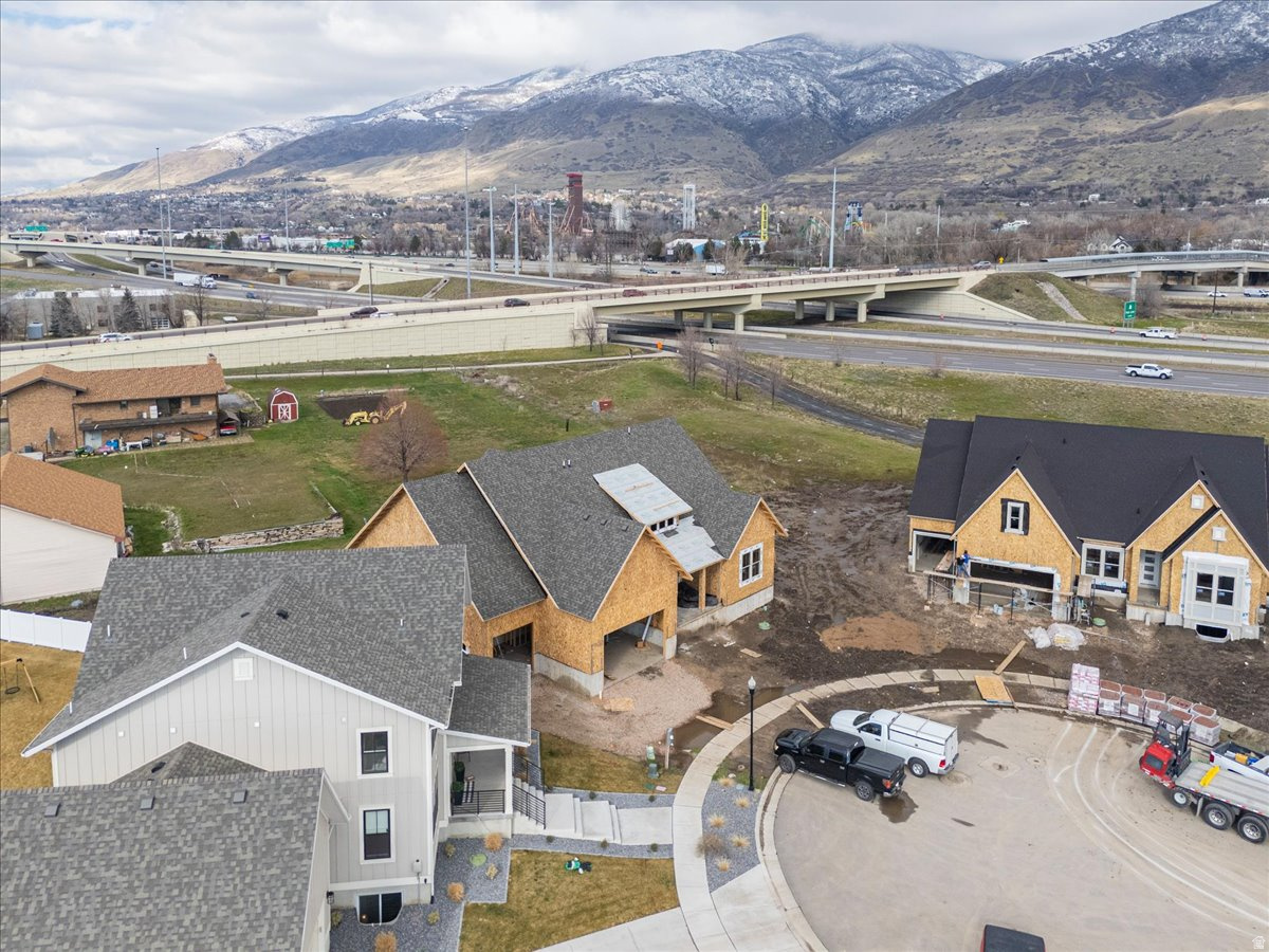 MOUNTAIN VIEW ESTATES - Residential