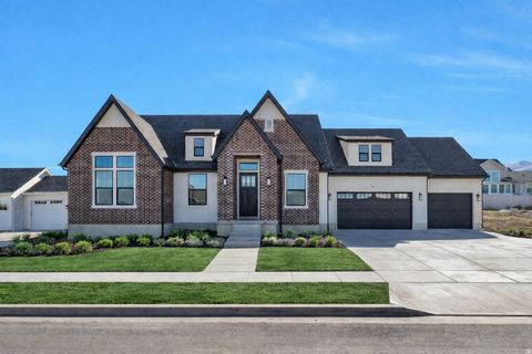 Photo of 793 W SARA DR, Saratoga Springs, UT 84045 (MLS # 2133254)