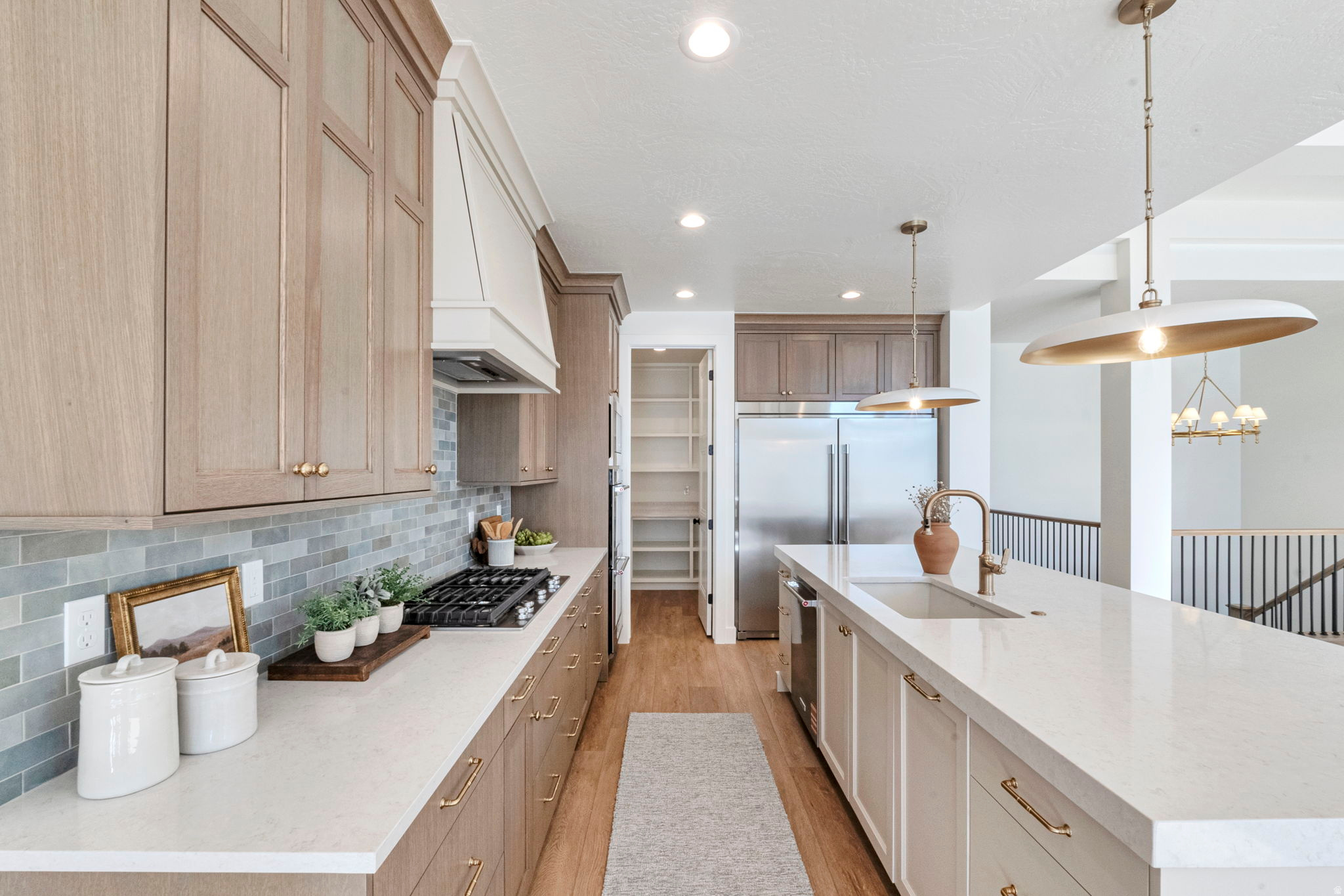 BEACON POINTE - Residential