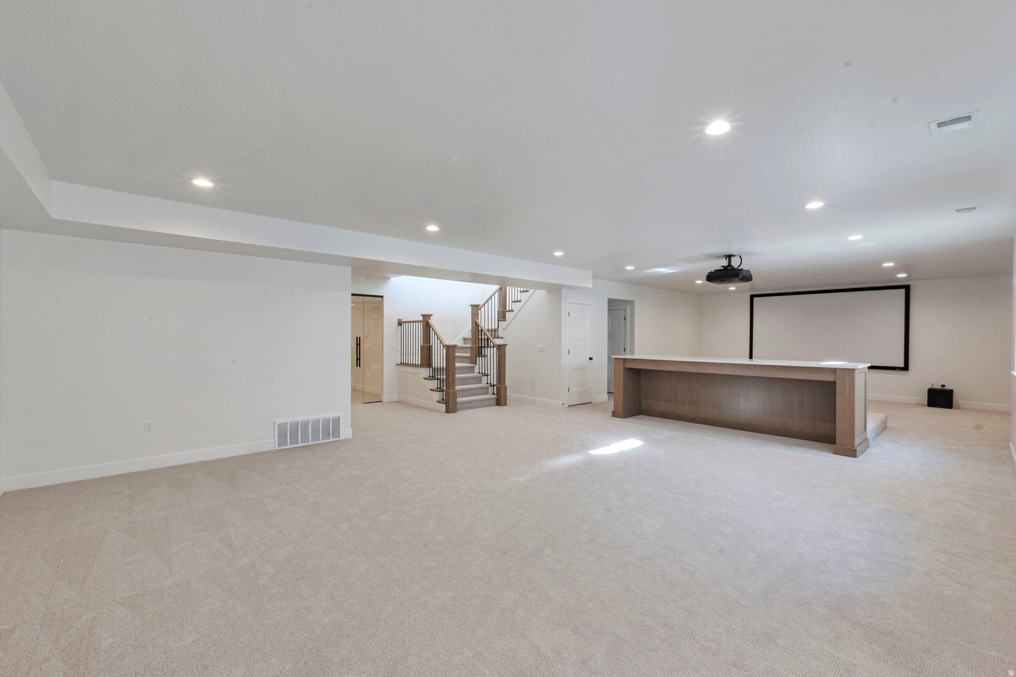 BEACON POINTE - Residential