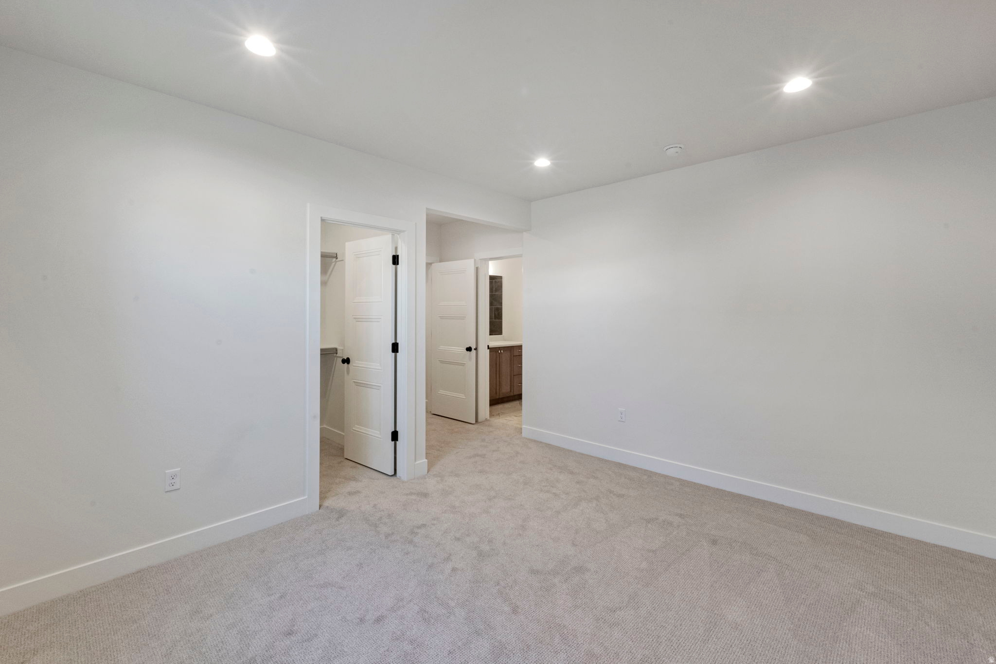 BEACON POINTE - Residential