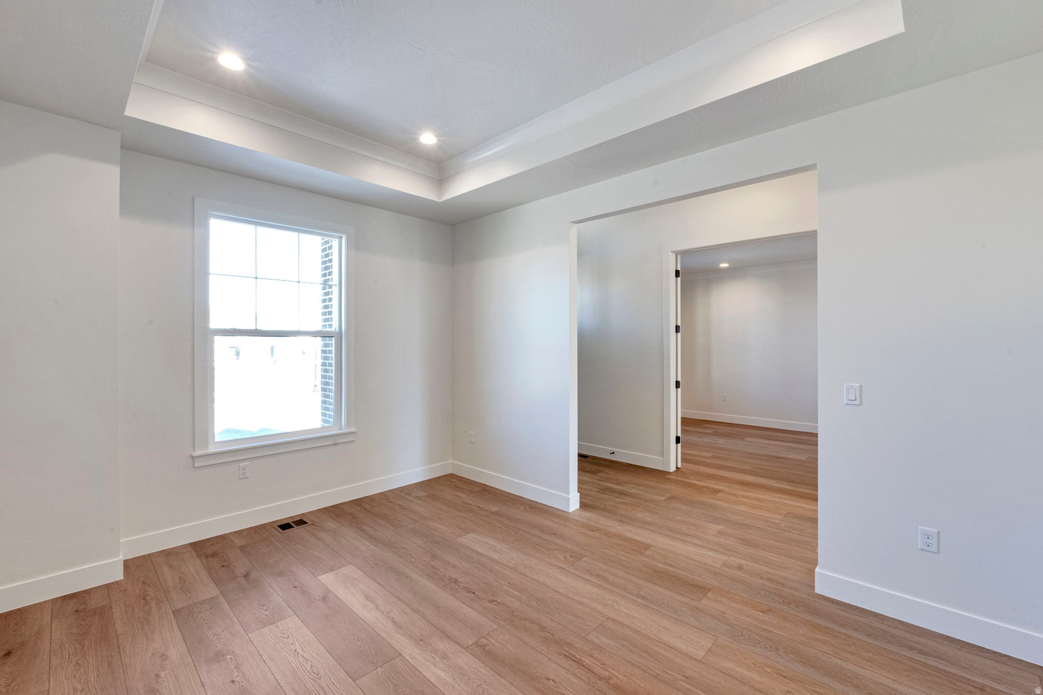 BEACON POINTE - Residential