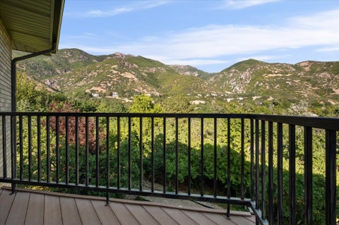 Tiny photo for 6082 BREEZE CIR, South Ogden, UT 84403 (MLS # 2180001)