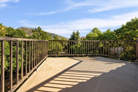 Tiny photo for 6082 BREEZE CIR, South Ogden, UT 84403 (MLS # 2180001)