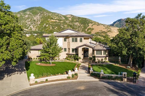 Tiny photo for 6082 BREEZE CIR, South Ogden, UT 84403 (MLS # 2180001)