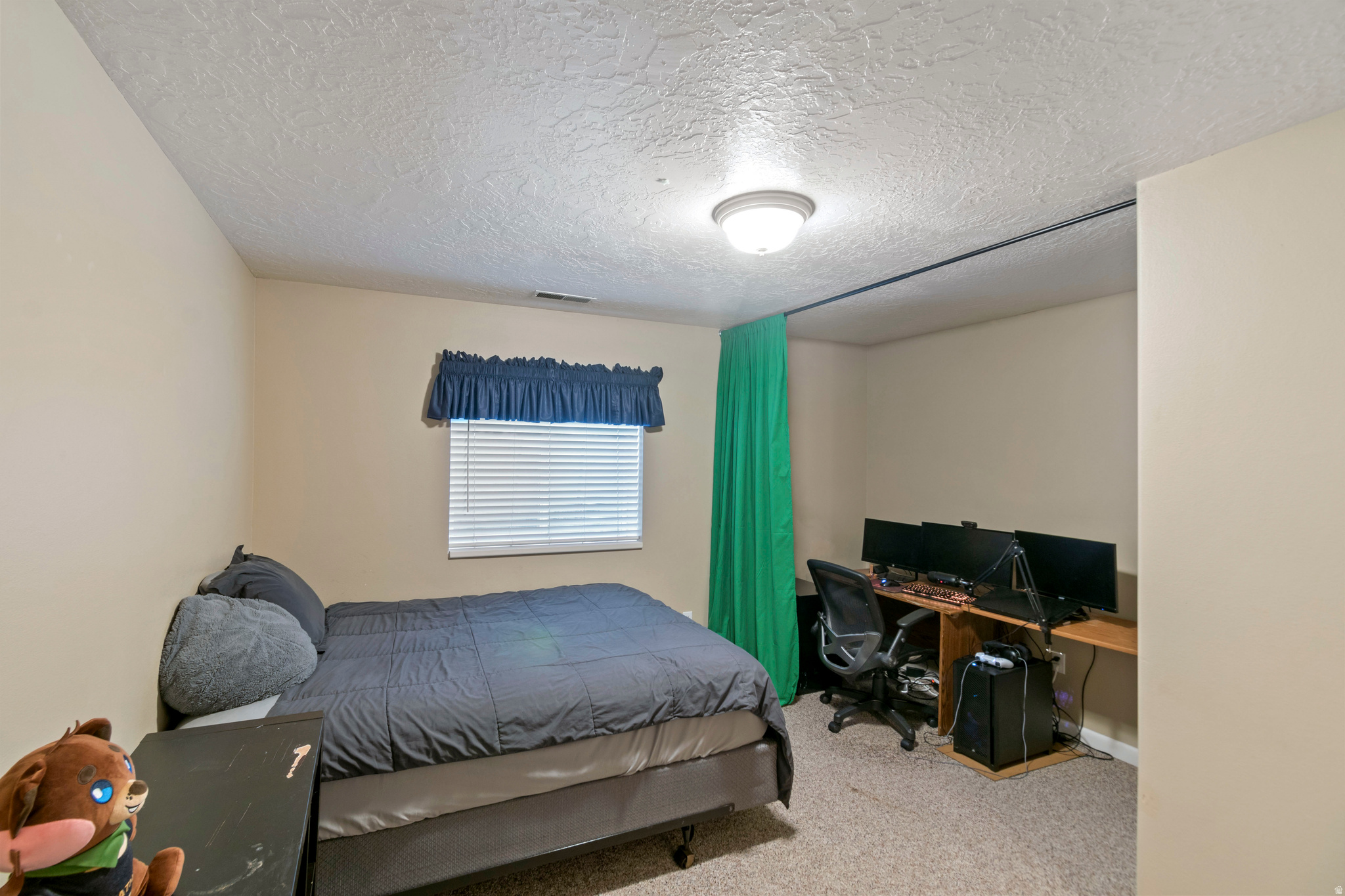WEST MEADOWS - Residential
