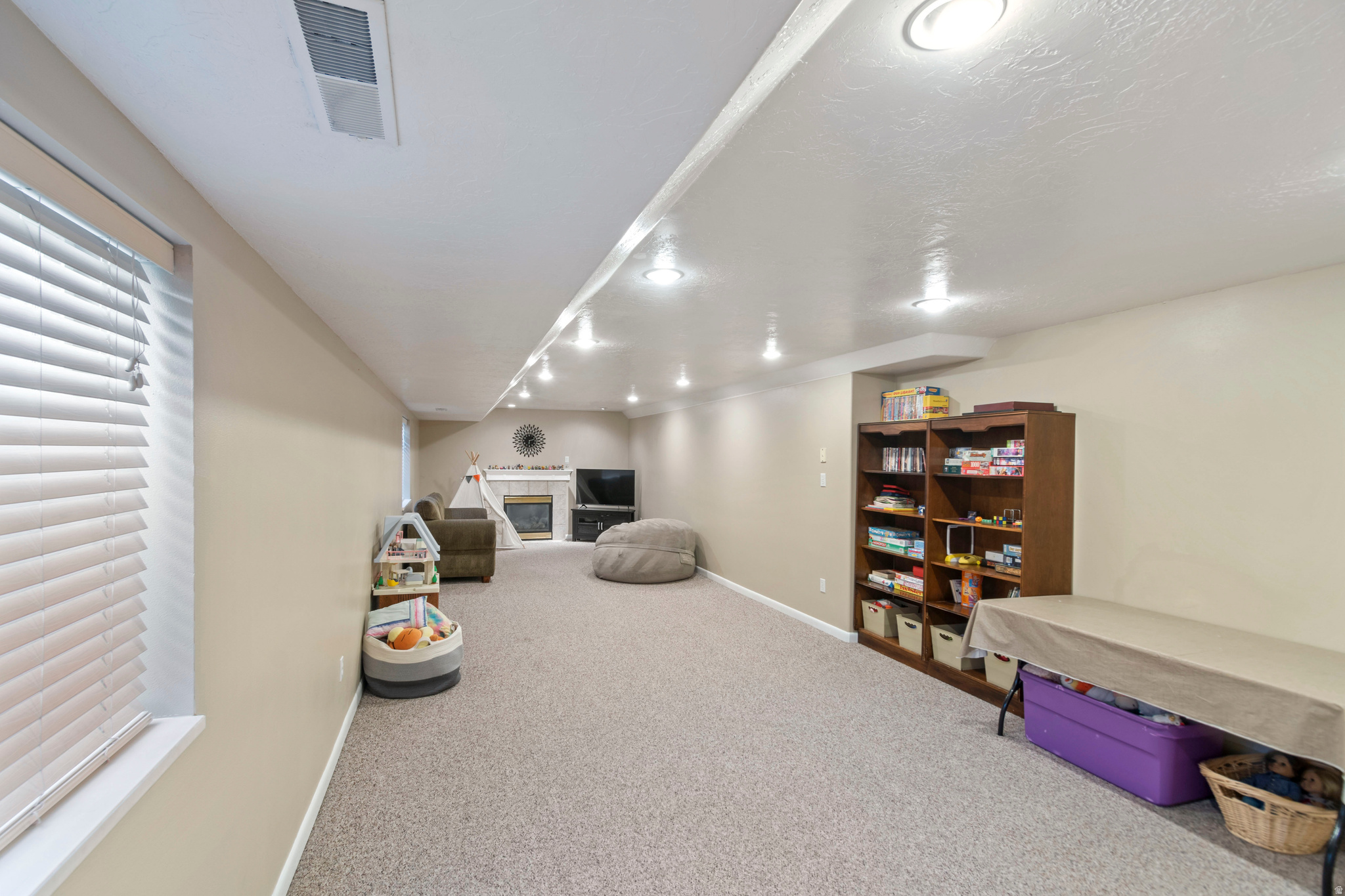 WEST MEADOWS - Residential
