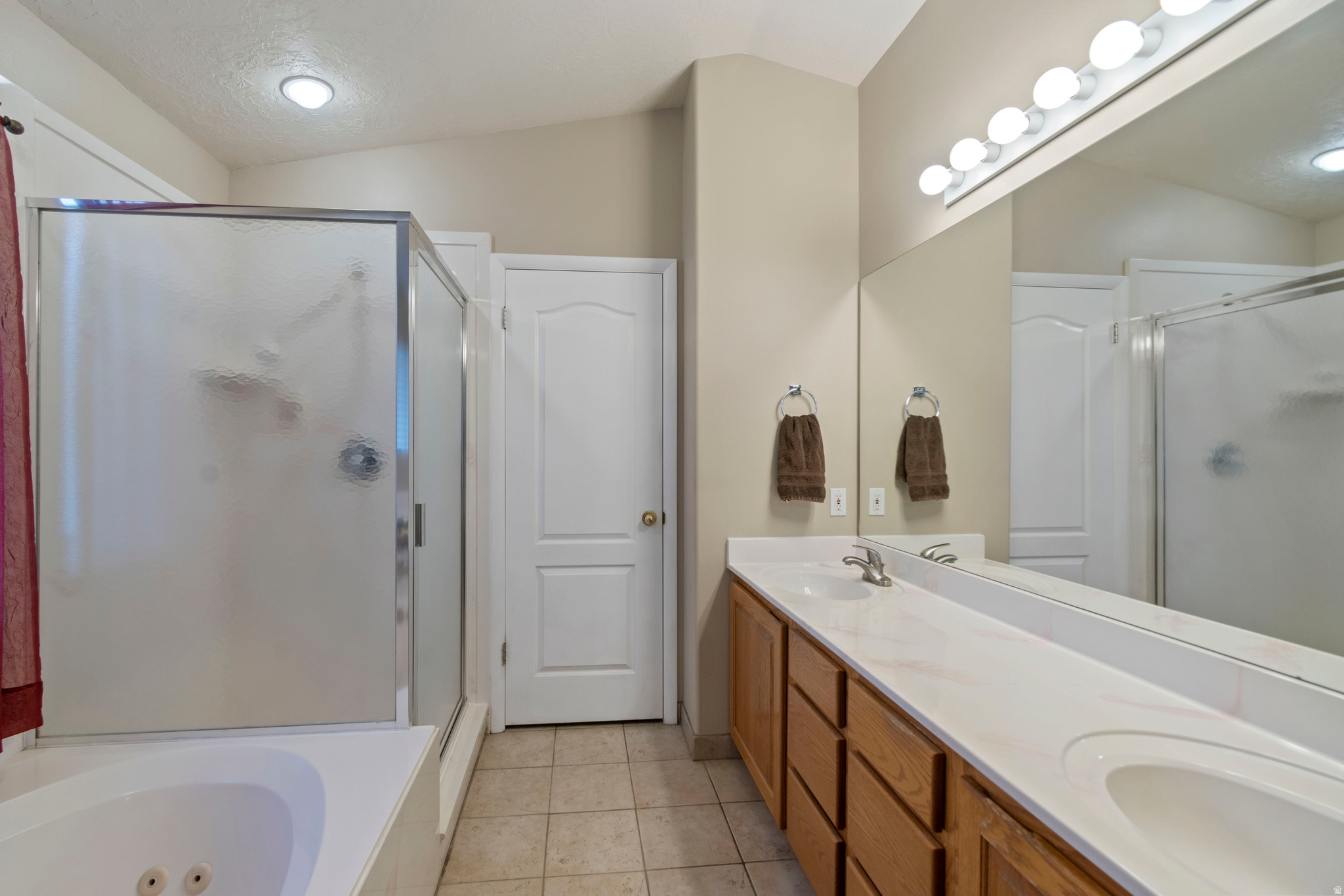 WEST MEADOWS - Residential