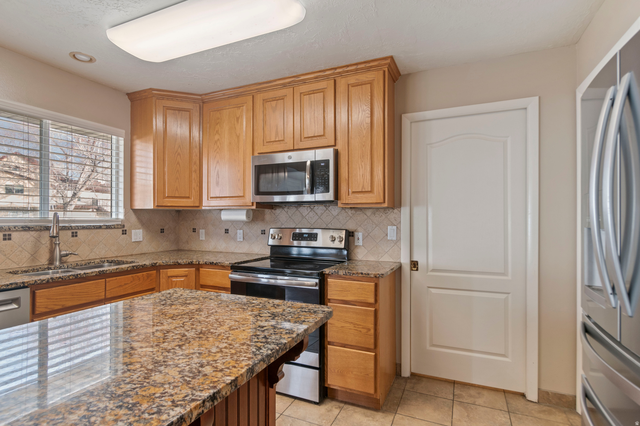 WEST MEADOWS - Residential