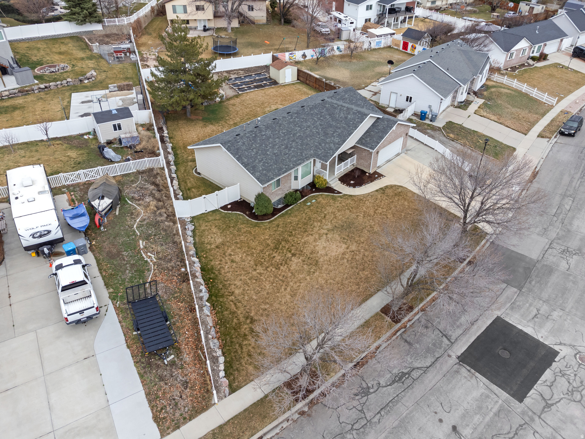 WEST MEADOWS - Residential