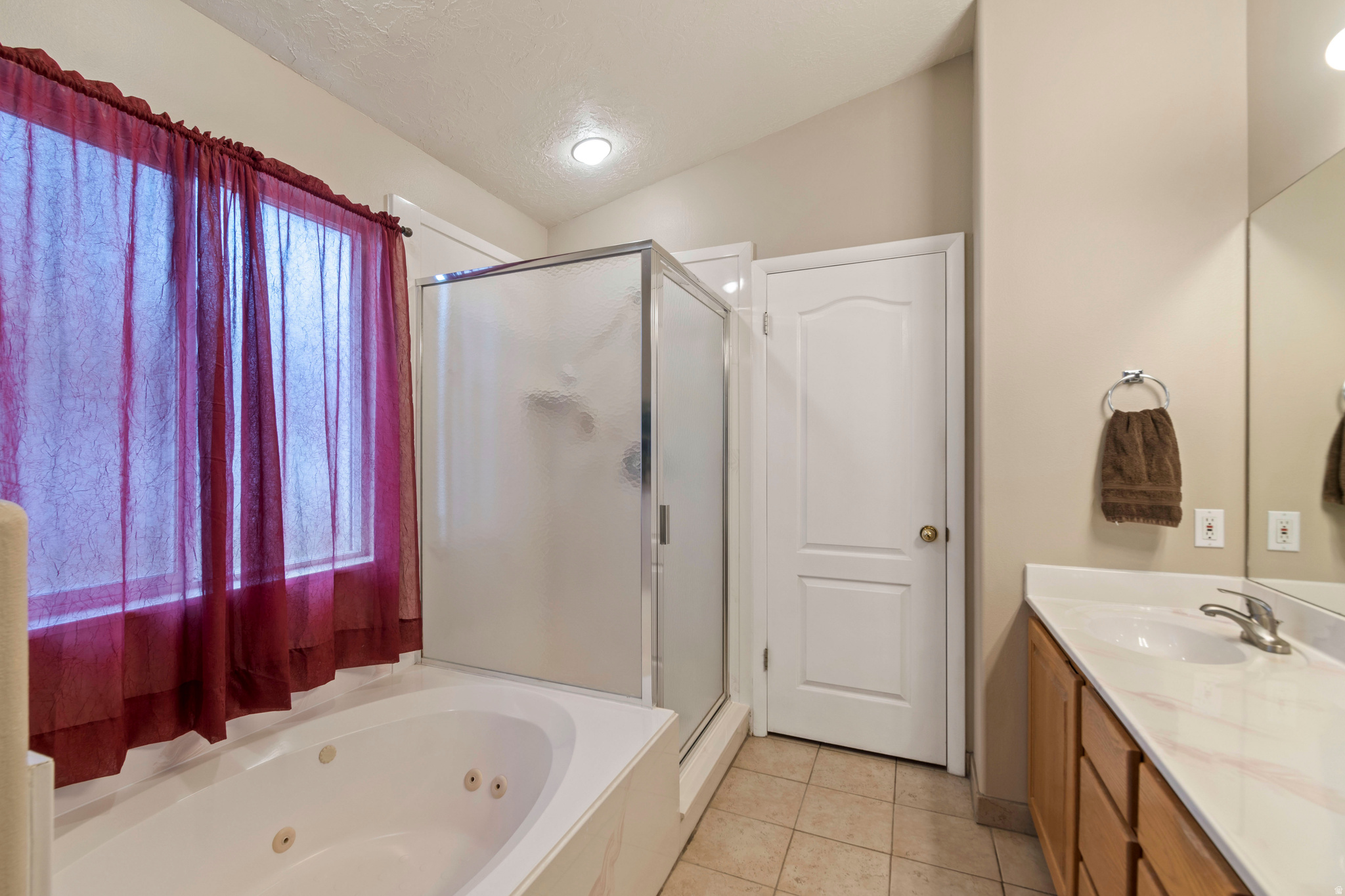 WEST MEADOWS - Residential