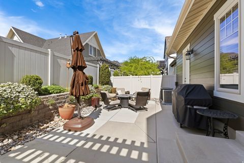 Tiny photo for 10718 S NAVARRO WAY, South Jordan, UT 84009 (MLS # 2151125)