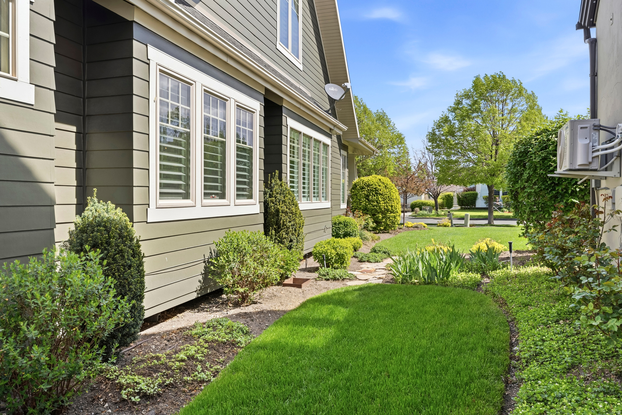 EASTLAKE AT DAYBREAK - Residential
