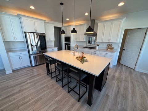 Tiny photo for 3301 S 2410 W, Syracuse, UT 84075 (MLS # 2154978)