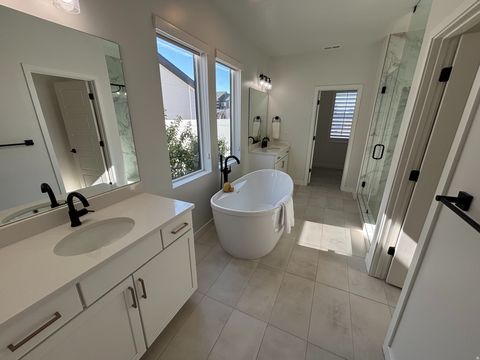 Tiny photo for 3301 S 2410 W, Syracuse, UT 84075 (MLS # 2154978)