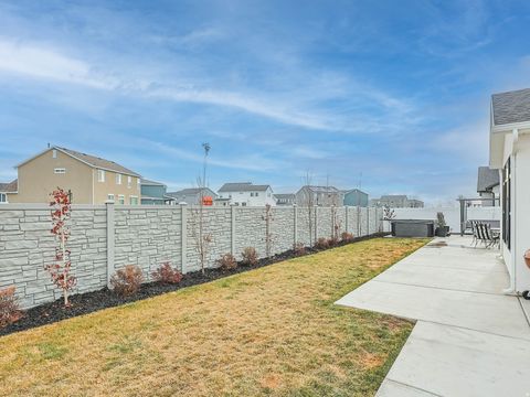 Tiny photo for 3301 S 2410 W, Syracuse, UT 84075 (MLS # 2154978)