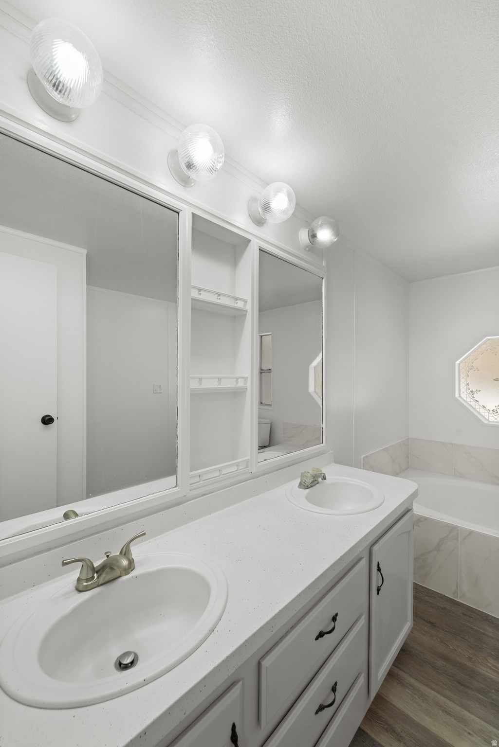 COTTONWOOD COVES MHC - Residential