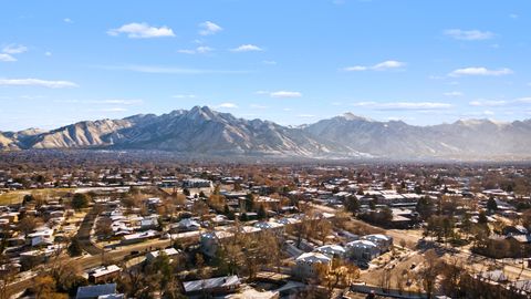 Tiny photo for 4405 S VAGABOND DR #114, Murray, UT 84107 (MLS # 2152236)