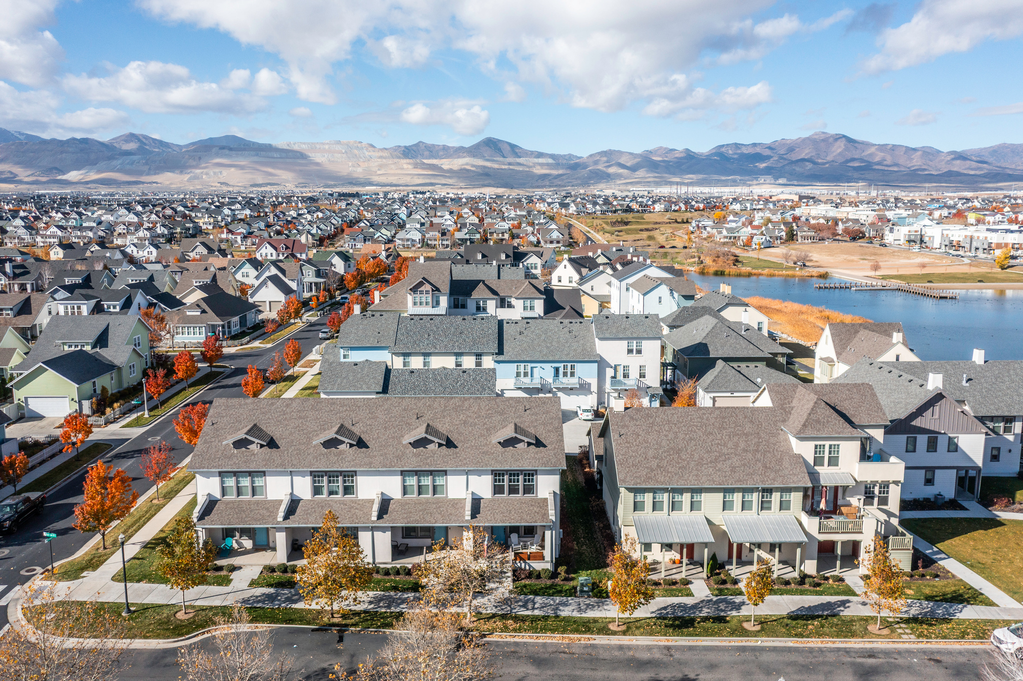 DAYBREAK - Residential