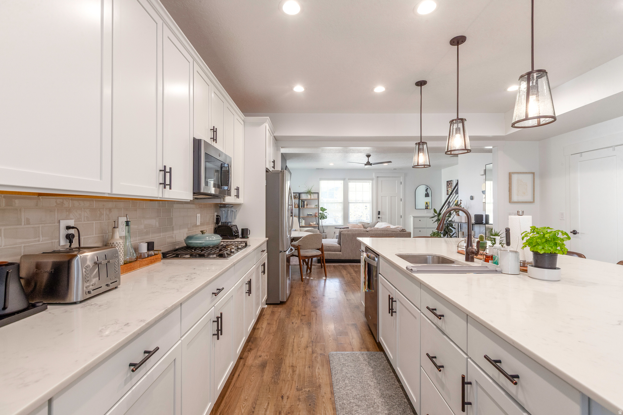 DAYBREAK - Residential