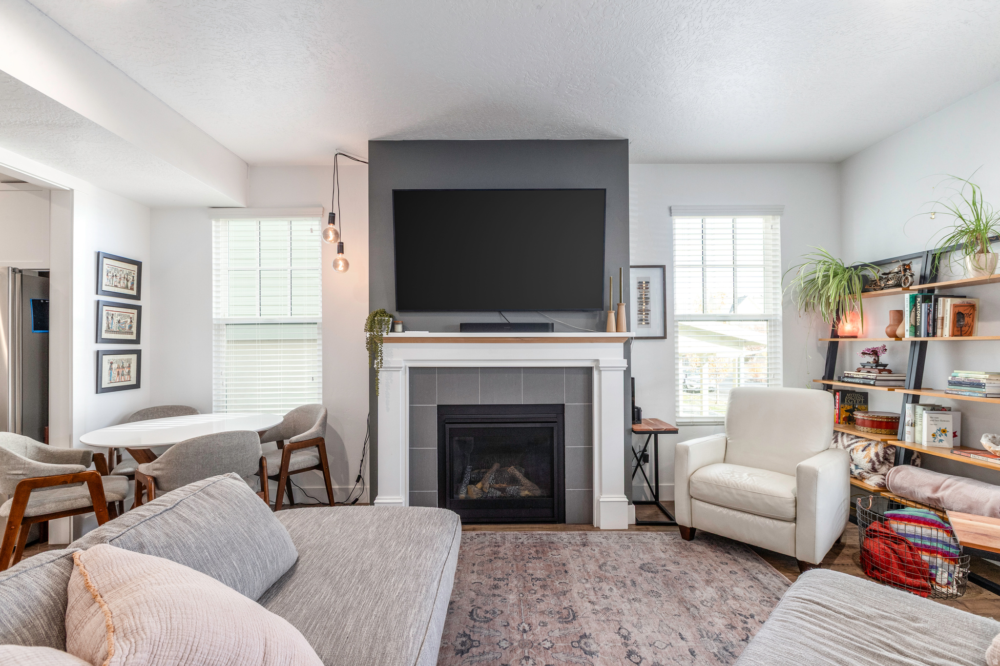 DAYBREAK - Residential