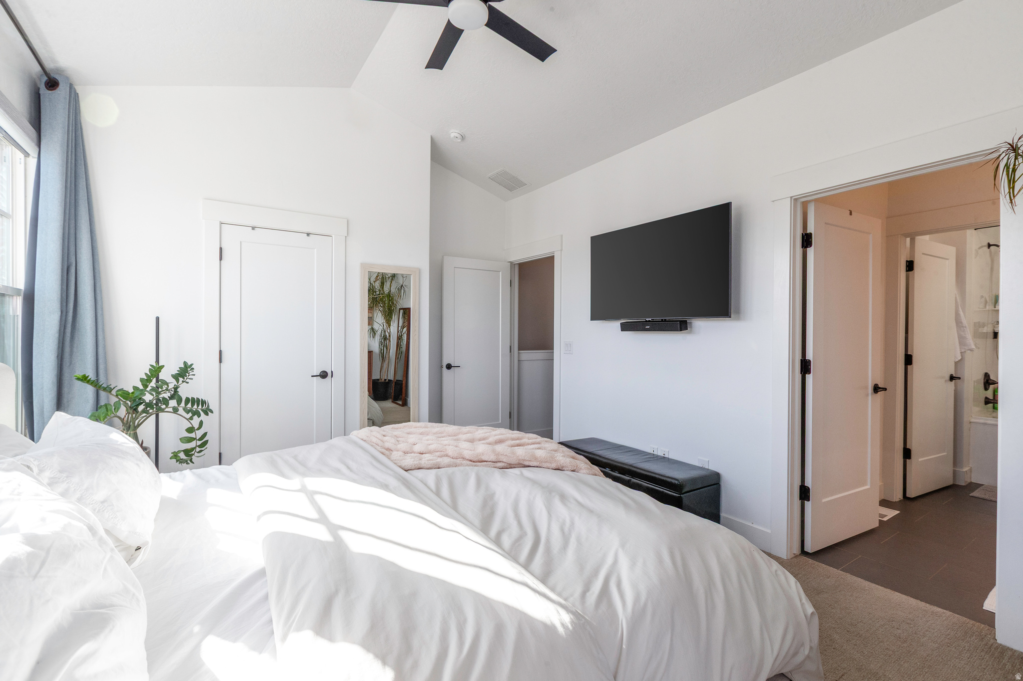 DAYBREAK - Residential