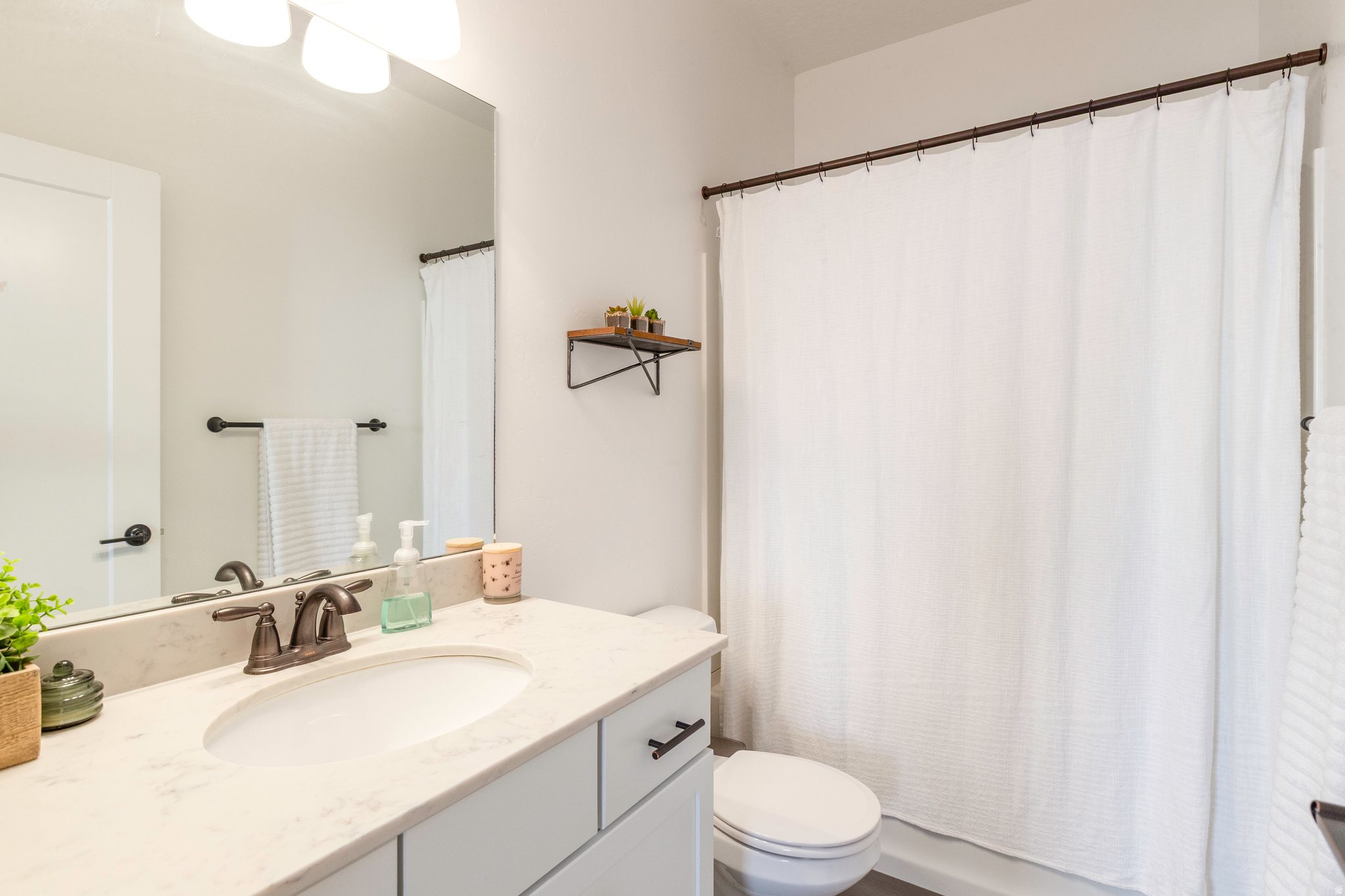 DAYBREAK - Residential