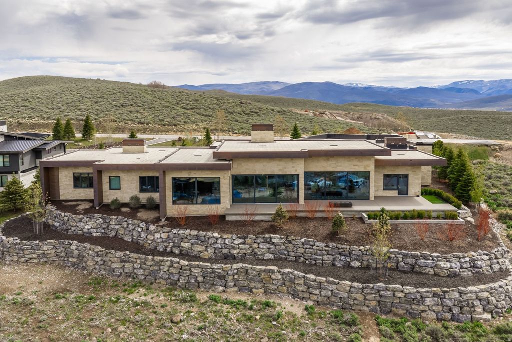 Photo of 5857 GOLF CLUB LINK, Park City, UT 84098 (MLS # 2158045)