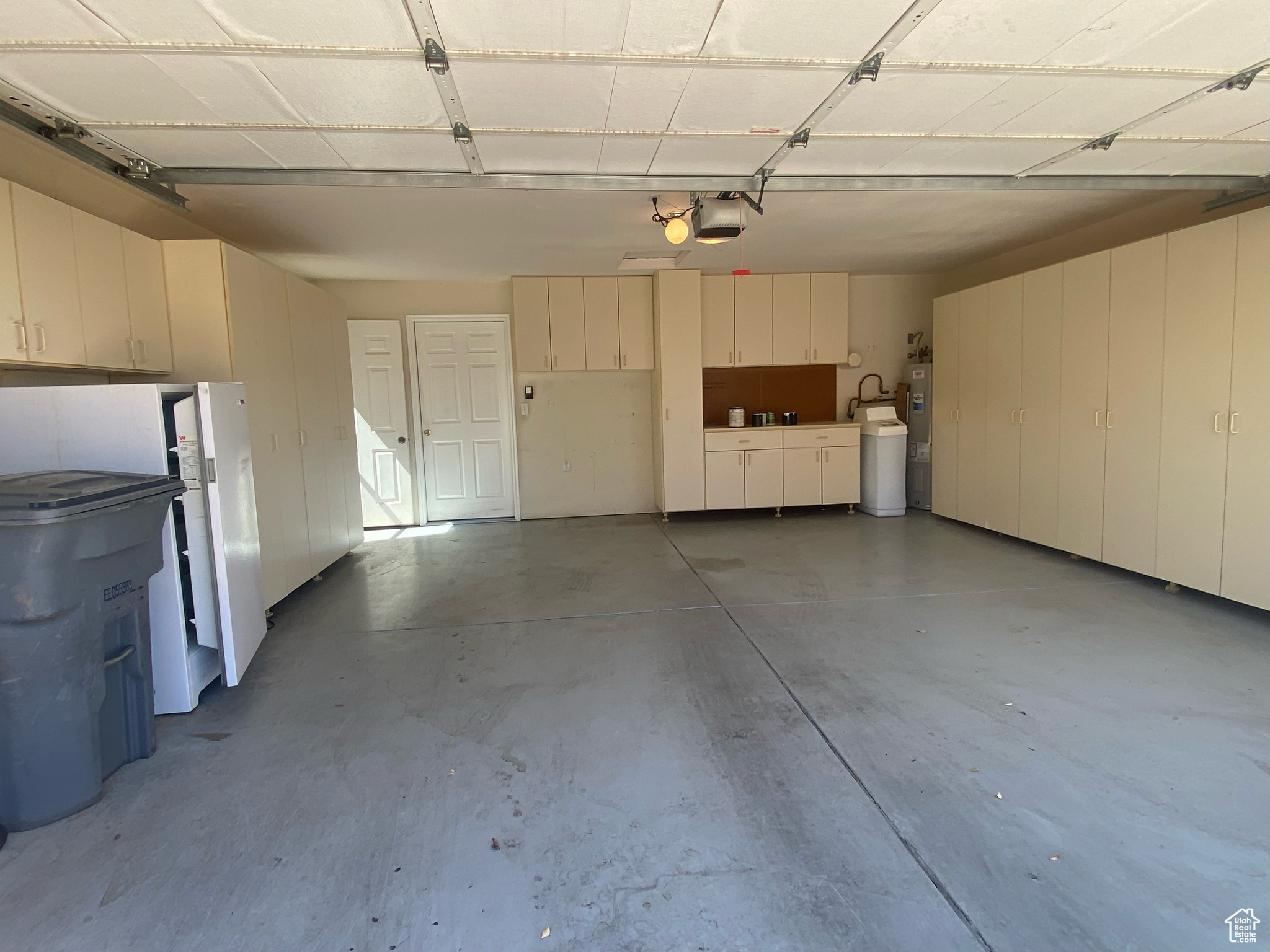 DESERT IMAGES - Residential