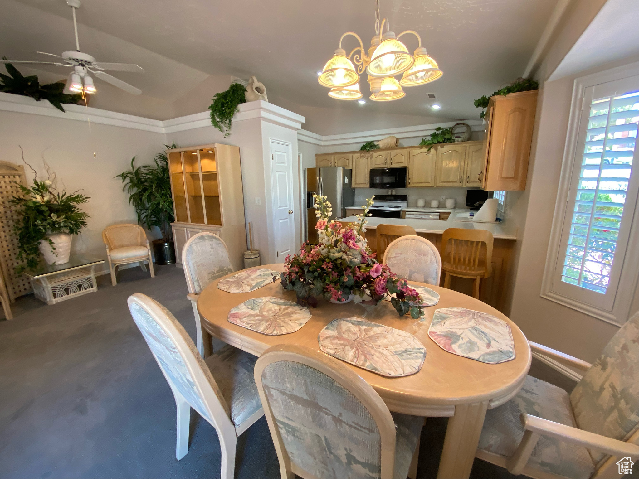 DESERT IMAGES - Residential