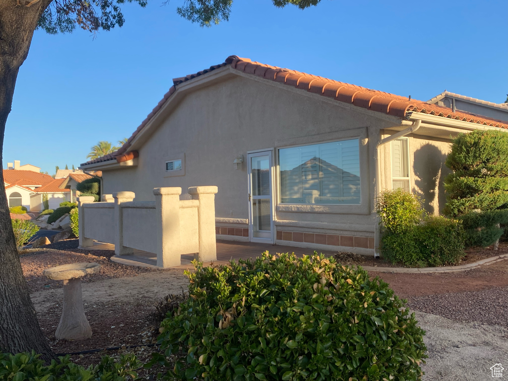 DESERT IMAGES - Residential