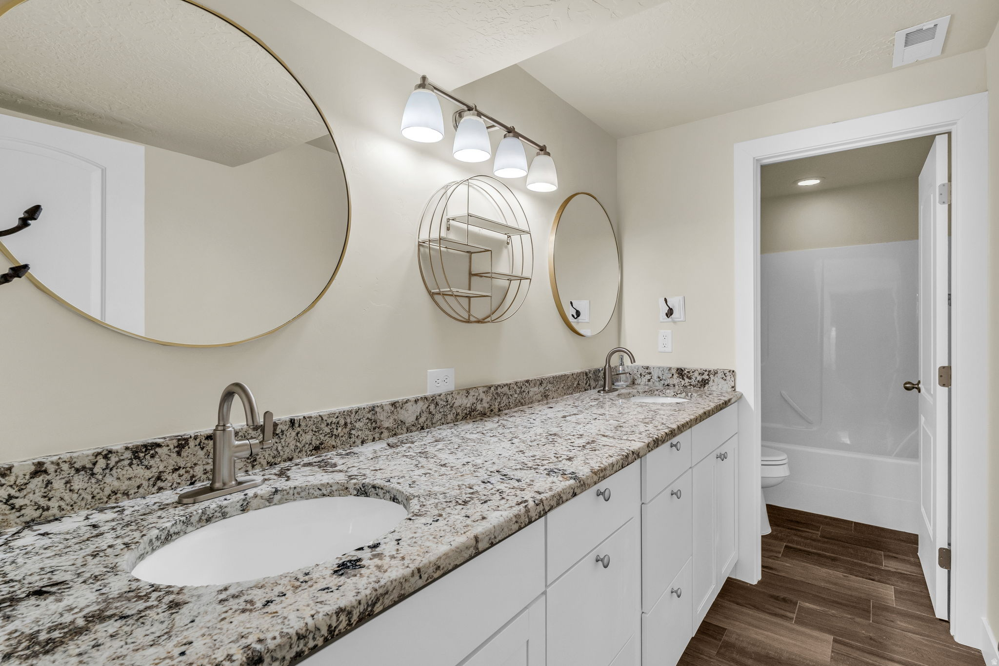 MCMILLAN FARMS PLAT A - Residential