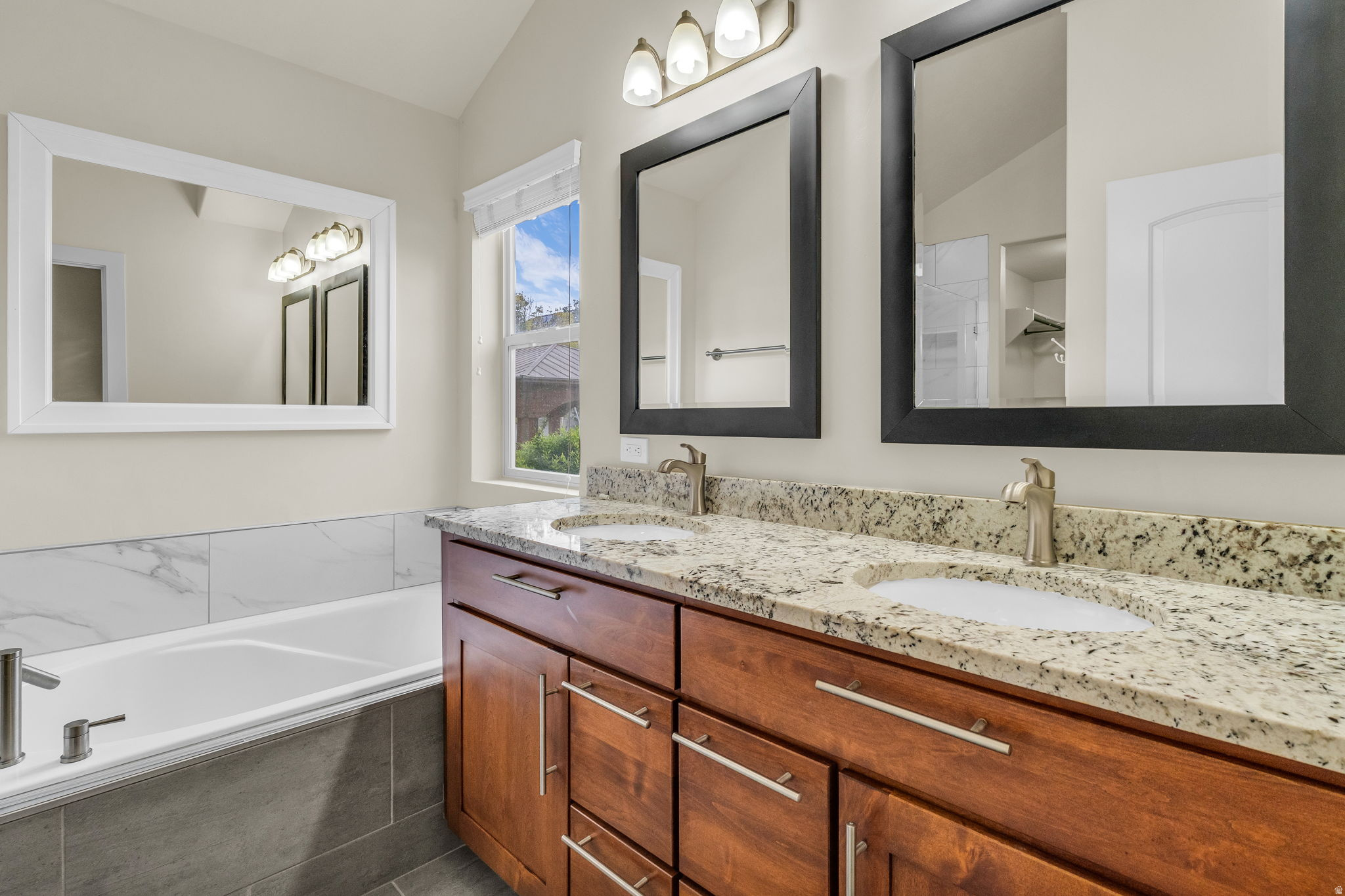 MCMILLAN FARMS PLAT A - Residential