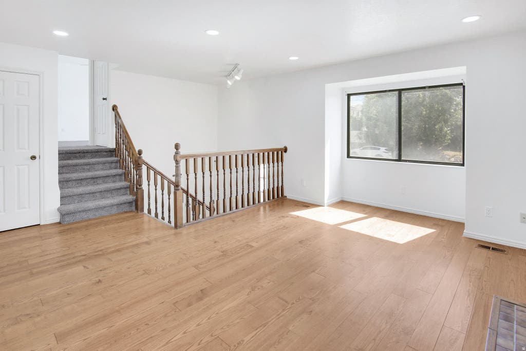 Photo of 236 N 500 W, Clearfield, UT 84015 (MLS # 2168600)