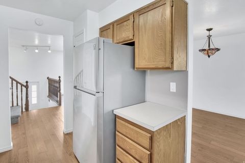 Tiny photo for 236 N 500 W, Clearfield, UT 84015 (MLS # 2168600)