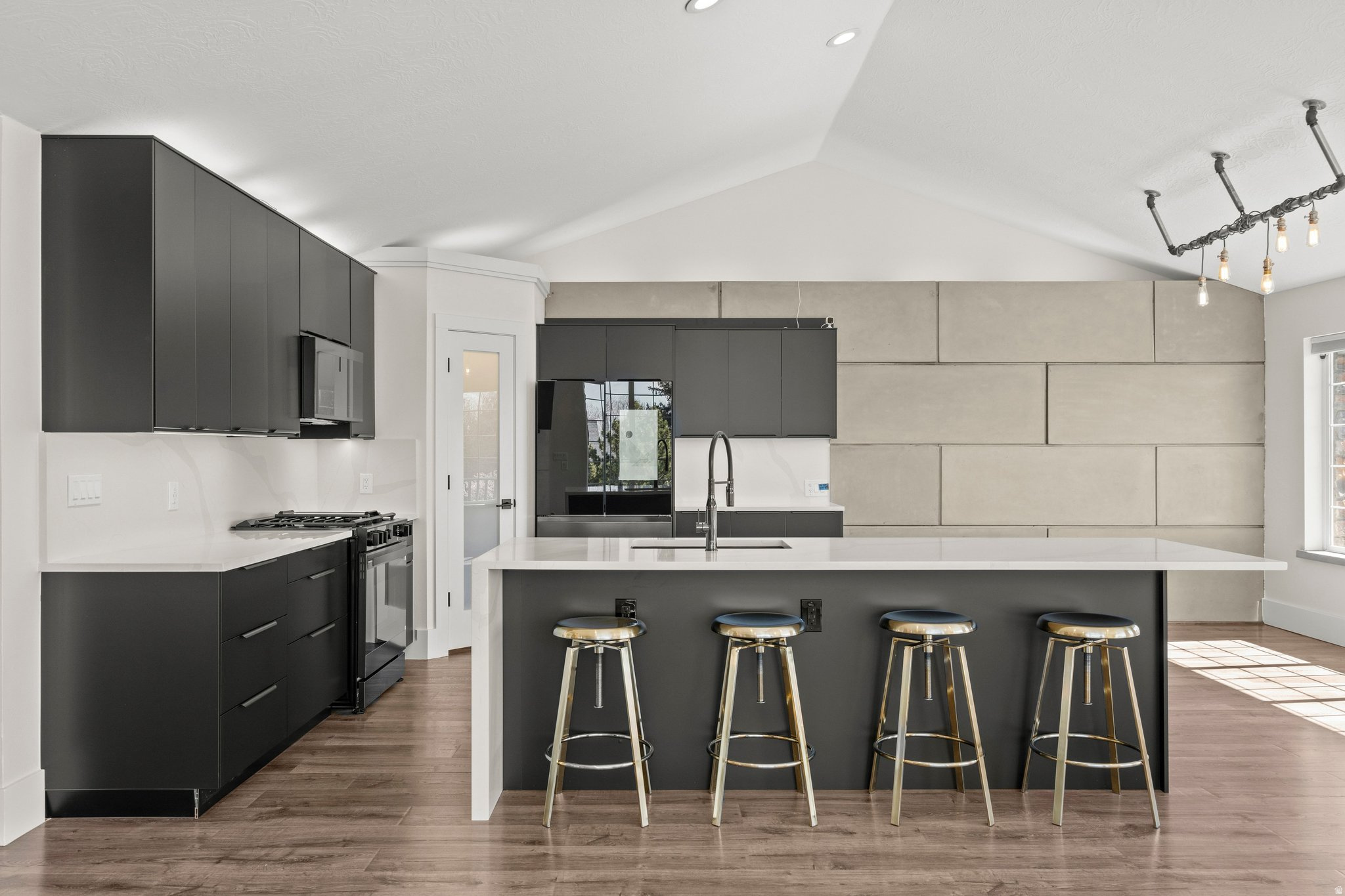 SHERWOOD HILLS - Residential