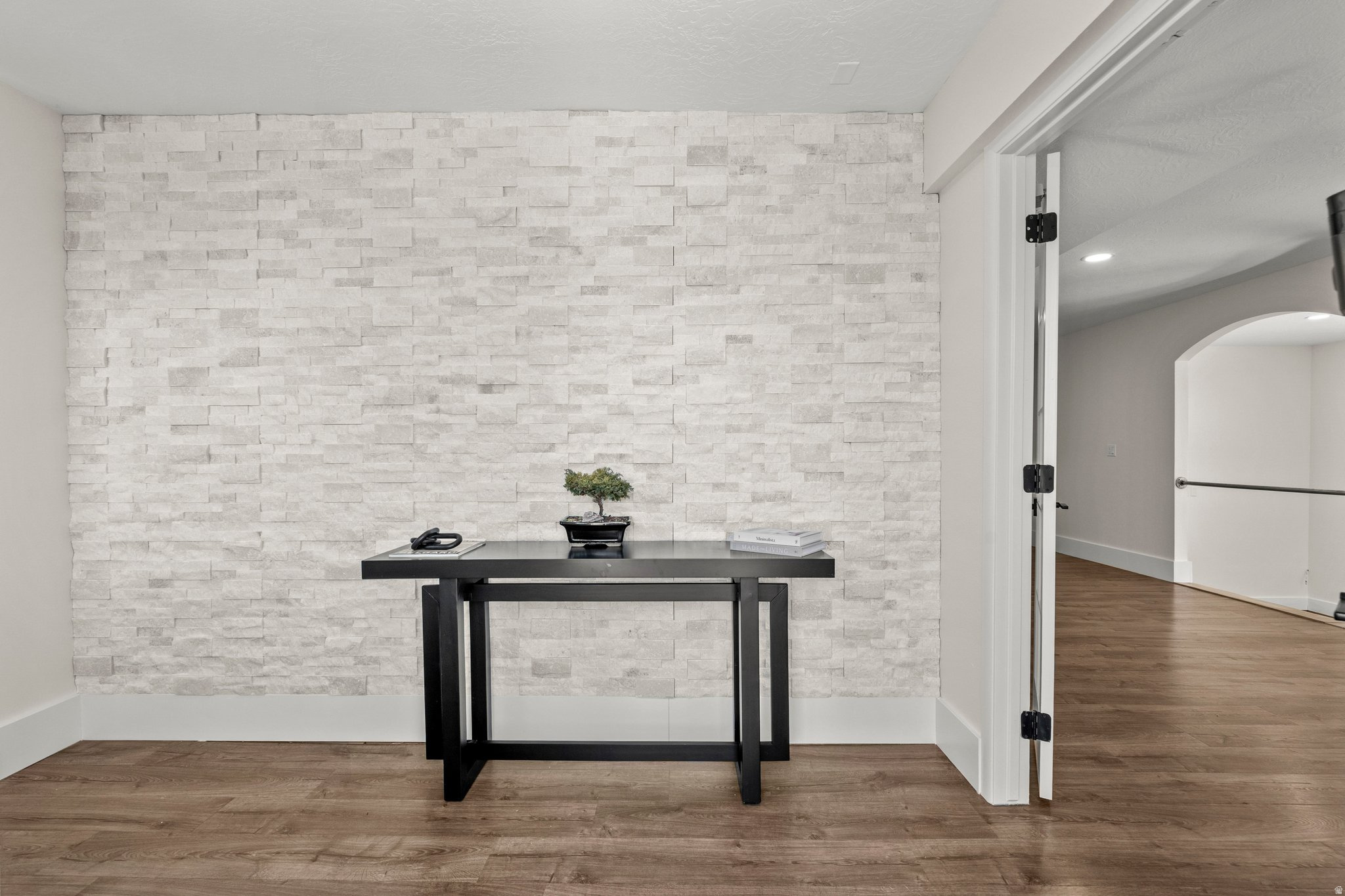 SHERWOOD HILLS - Residential