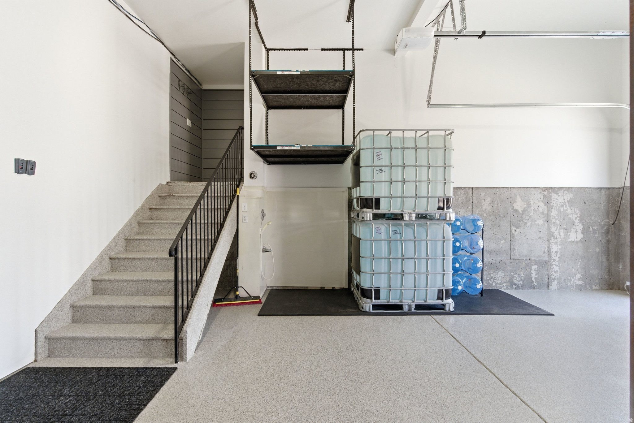 SHERWOOD HILLS - Residential