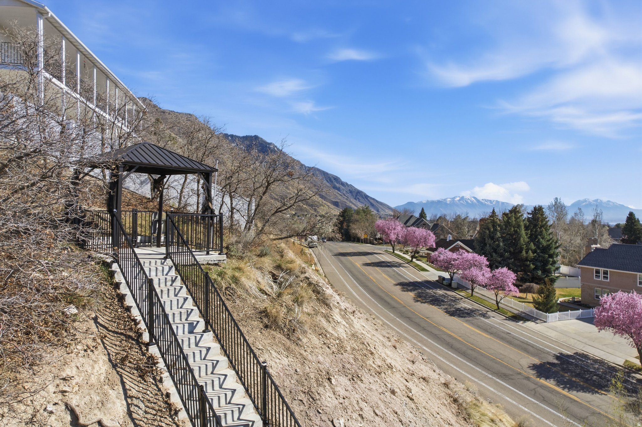 SHERWOOD HILLS - Residential