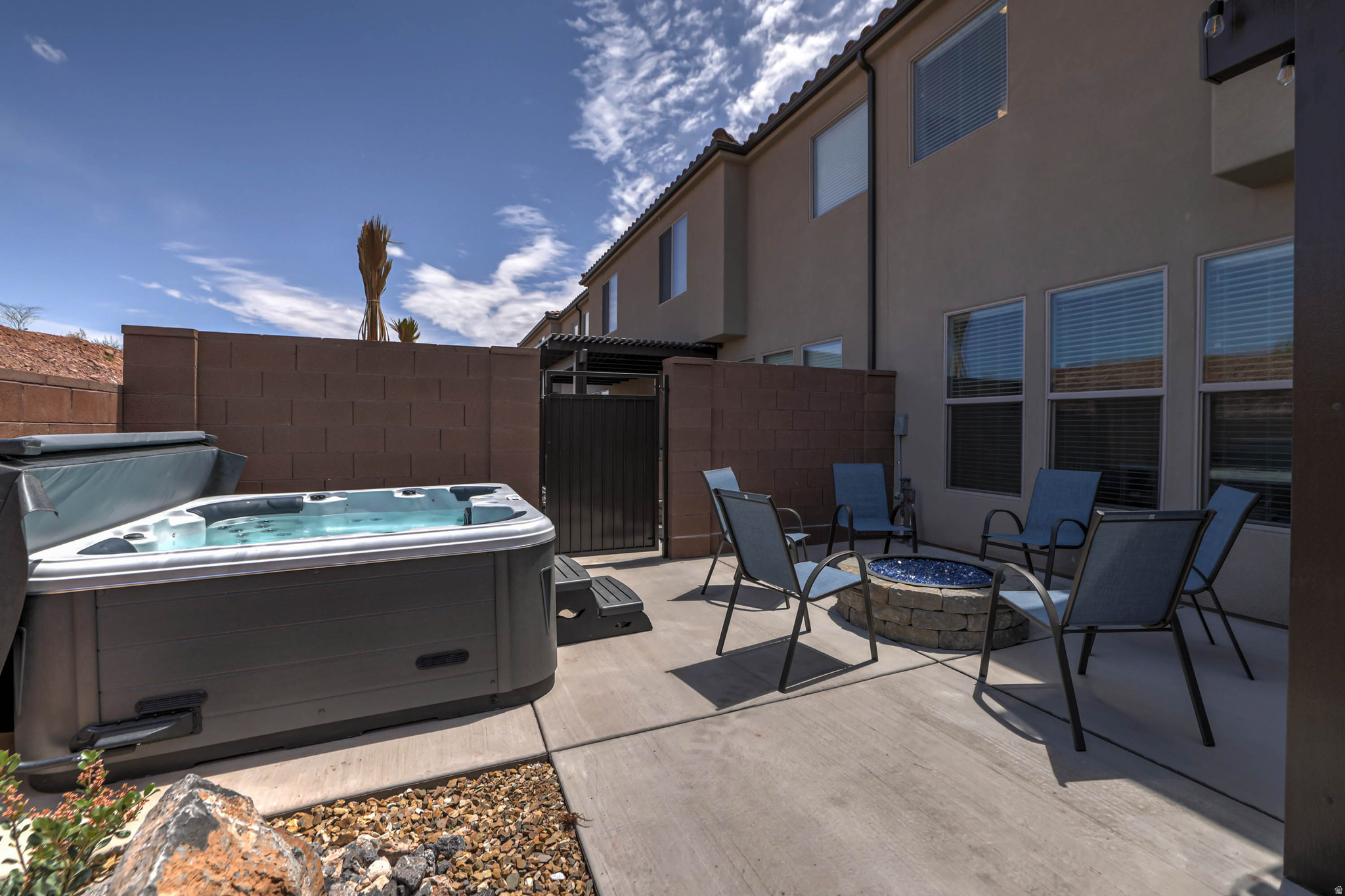 VIDA SOL VACATION TOWNHOMES - Residential