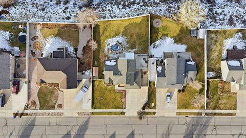 Tiny photo for 2204 E VIEW DR, South Weber, UT 84405 (MLS # 2132241)