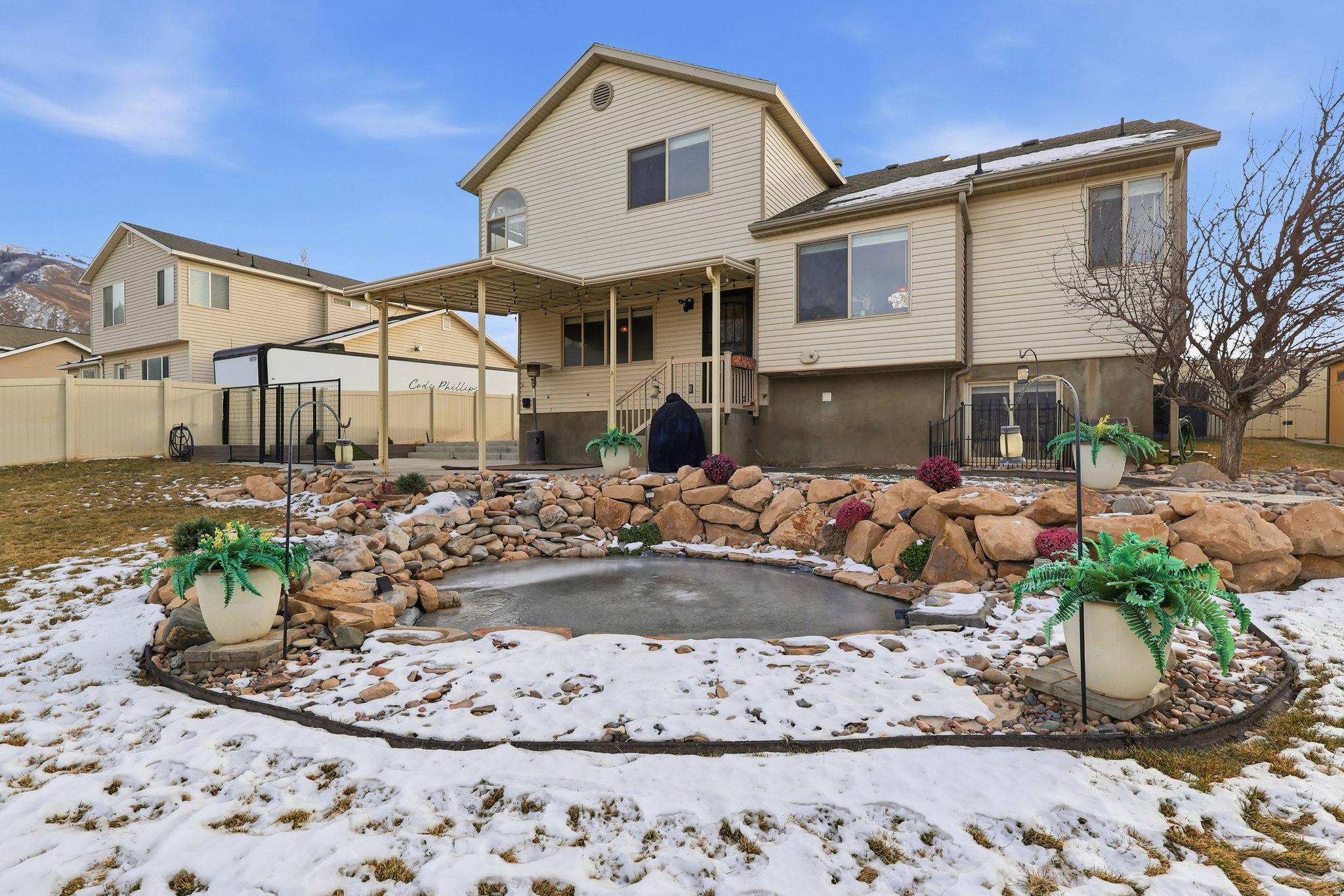 CEDAR BLUFFS - Residential