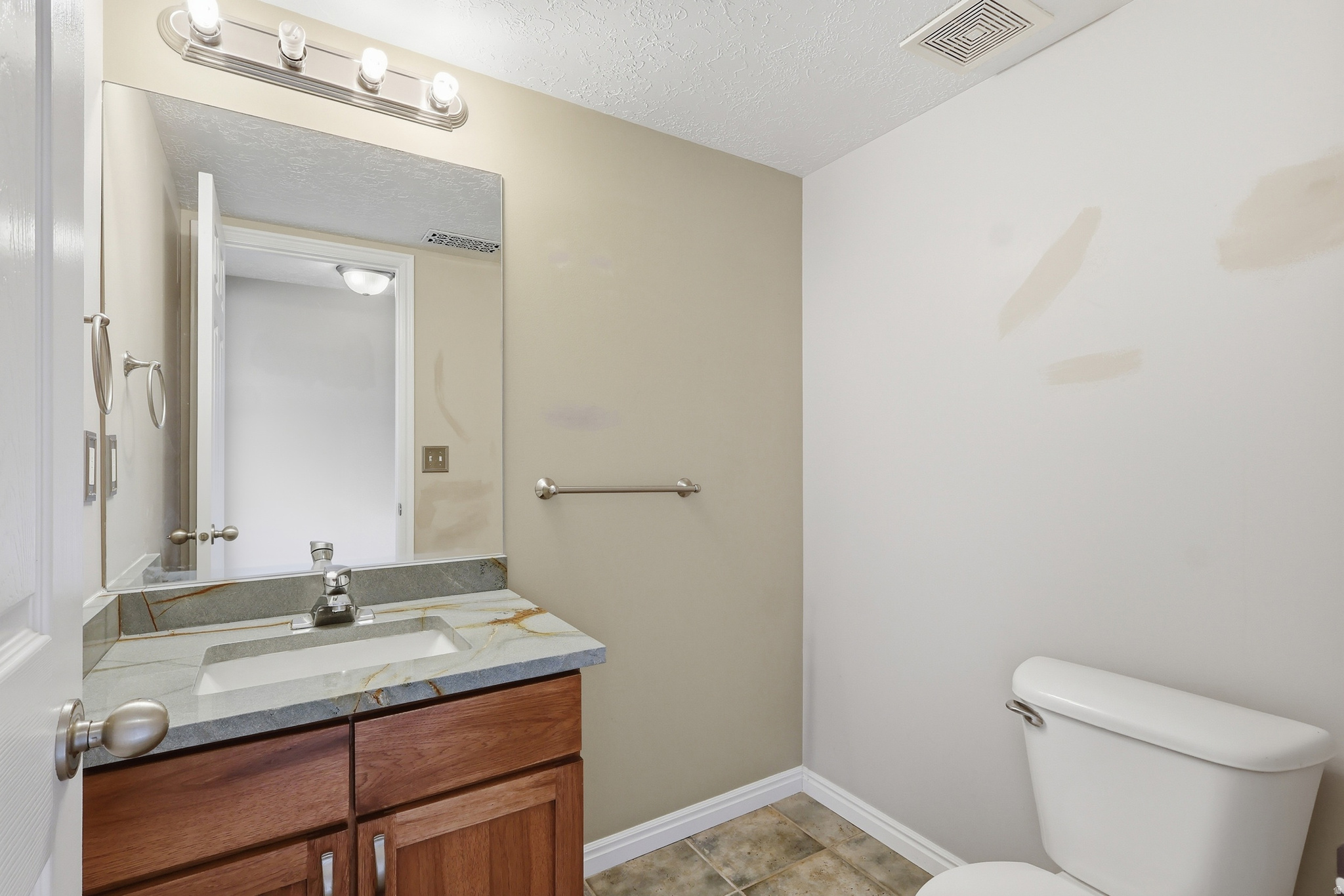 CEDAR BLUFFS - Residential