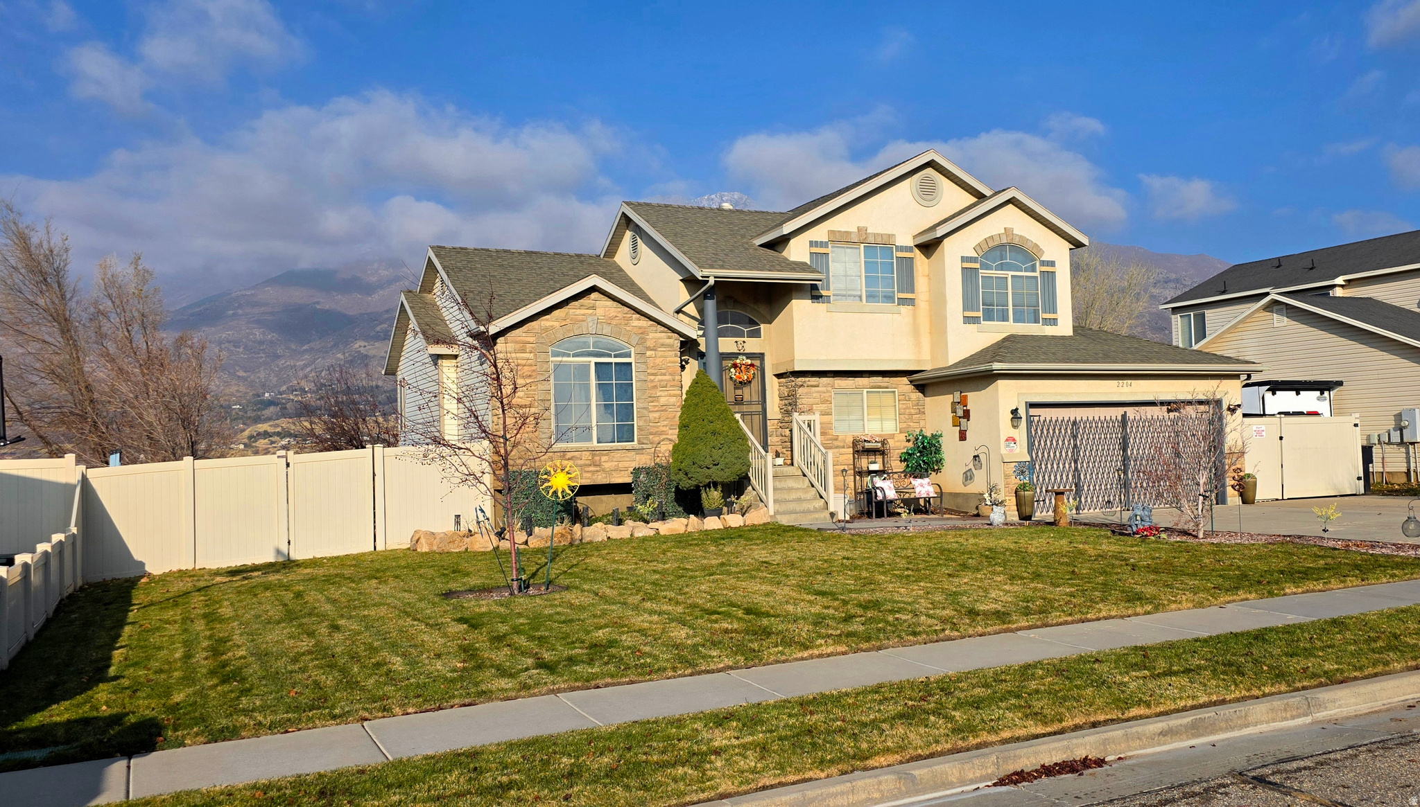 CEDAR BLUFFS - Residential