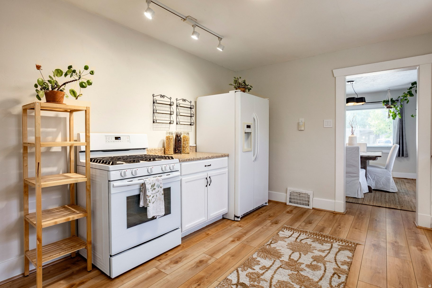 MALMSTROMS - Residential