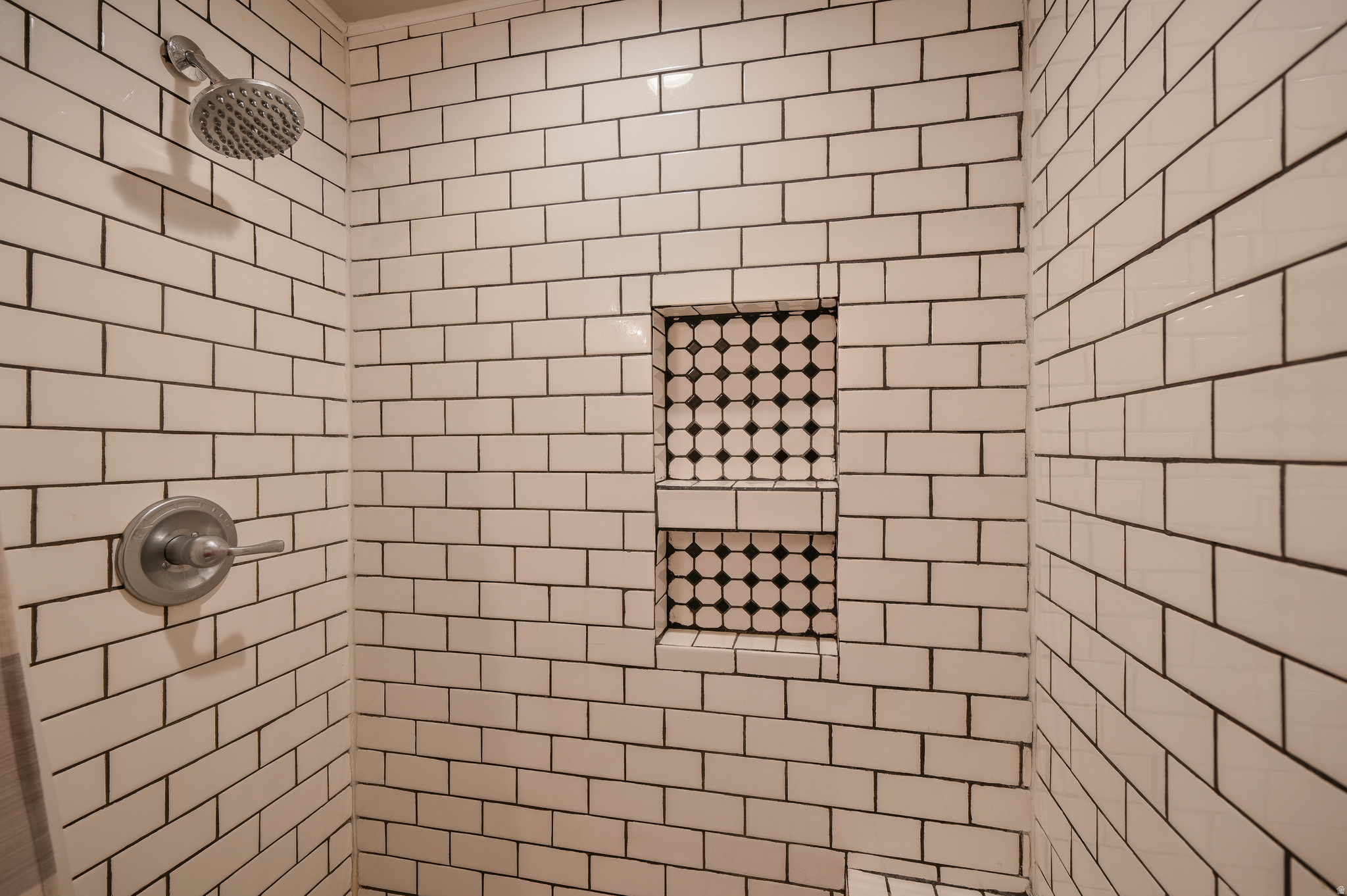 INDEPENDENCE AT THE - Residential Lease