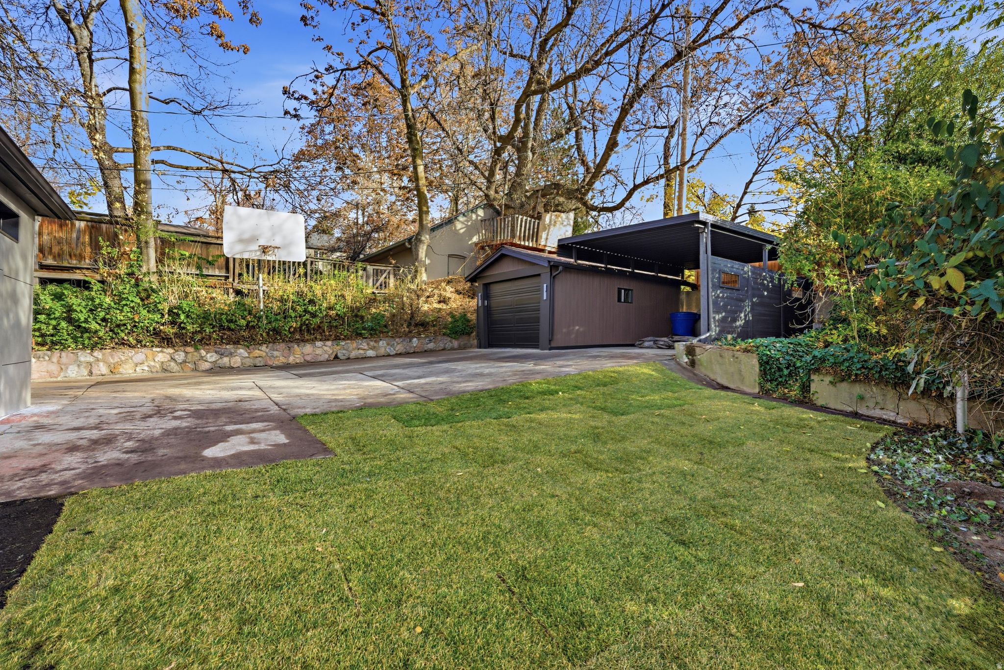 GILMER PARK - Residential